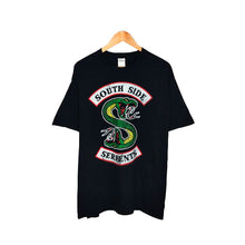 Cargar imagen en el visor de la galería, South Side Serpents T-Shirt

