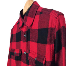 Cargar imagen en el visor de la galería, George Black &amp; Red Plaid Shirt
