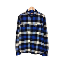Cargar imagen en el visor de la galería, Heritage Plaid Shirt
