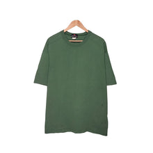 Cargar imagen en el visor de la galería, Signature Green T-Shirt

