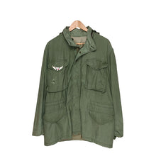 Cargar imagen en el visor de la galería, Military Jacket With Cap
