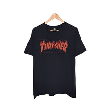 Cargar imagen en el visor de la galería, Thrasher Flame T-Shirt
