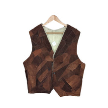 Cargar imagen en el visor de la galería, Fur Vest With Sheepskin Lining
