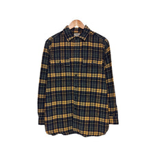 Cargar imagen en el visor de la galería, L.L Bean Plaid Shirt
