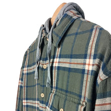 Cargar imagen en el visor de la galería, American Eagle Plaid Shirt With Hat
