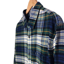 Cargar imagen en el visor de la galería, GAP Plaid Shirt
