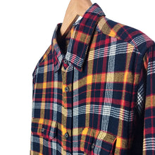 Cargar imagen en el visor de la galería, Goodfellow Plaid Shirt
