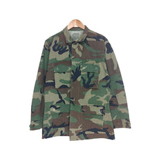 Cargar imagen en el visor de la galería, Forest Camo Jacket
