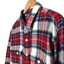 Cargar imagen en el visor de la galería, American Eagle Plaid Shirt
