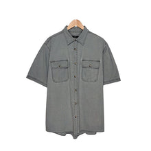 Cargar imagen en el visor de la galería, Red Head Short Sleeve Shirt
