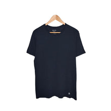 Cargar imagen en el visor de la galería, Penguin T-Shirt
