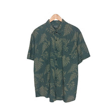 Cargar imagen en el visor de la galería, Eddie Bauer Short Sleeve Shirt
