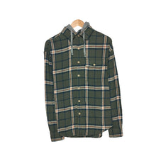 Cargar imagen en el visor de la galería, American Eagle Plaid Shirt With Hat
