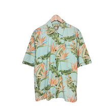 Cargar imagen en el visor de la galería, Jamaica Jaxx Hawaiian Shirt
