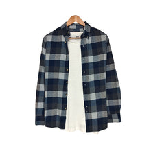 Cargar imagen en el visor de la galería, Hobbs Creek Plaid Shirt
