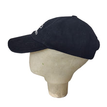Cargar imagen en el visor de la galería, Umbro Black Cap
