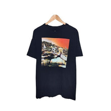 Cargar imagen en el visor de la galería, Led Zeppelin Houses of the moly T-Shirt

